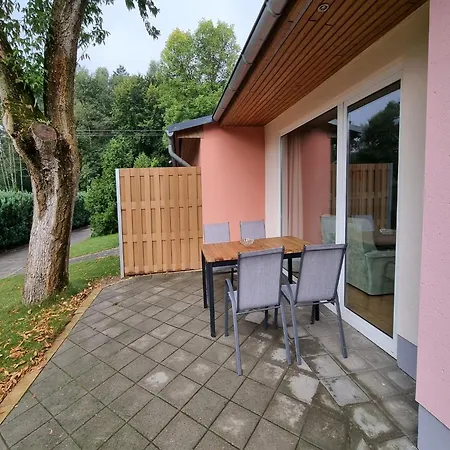 Reihenhaus Mit Terrasse Am Gross Labenzer *